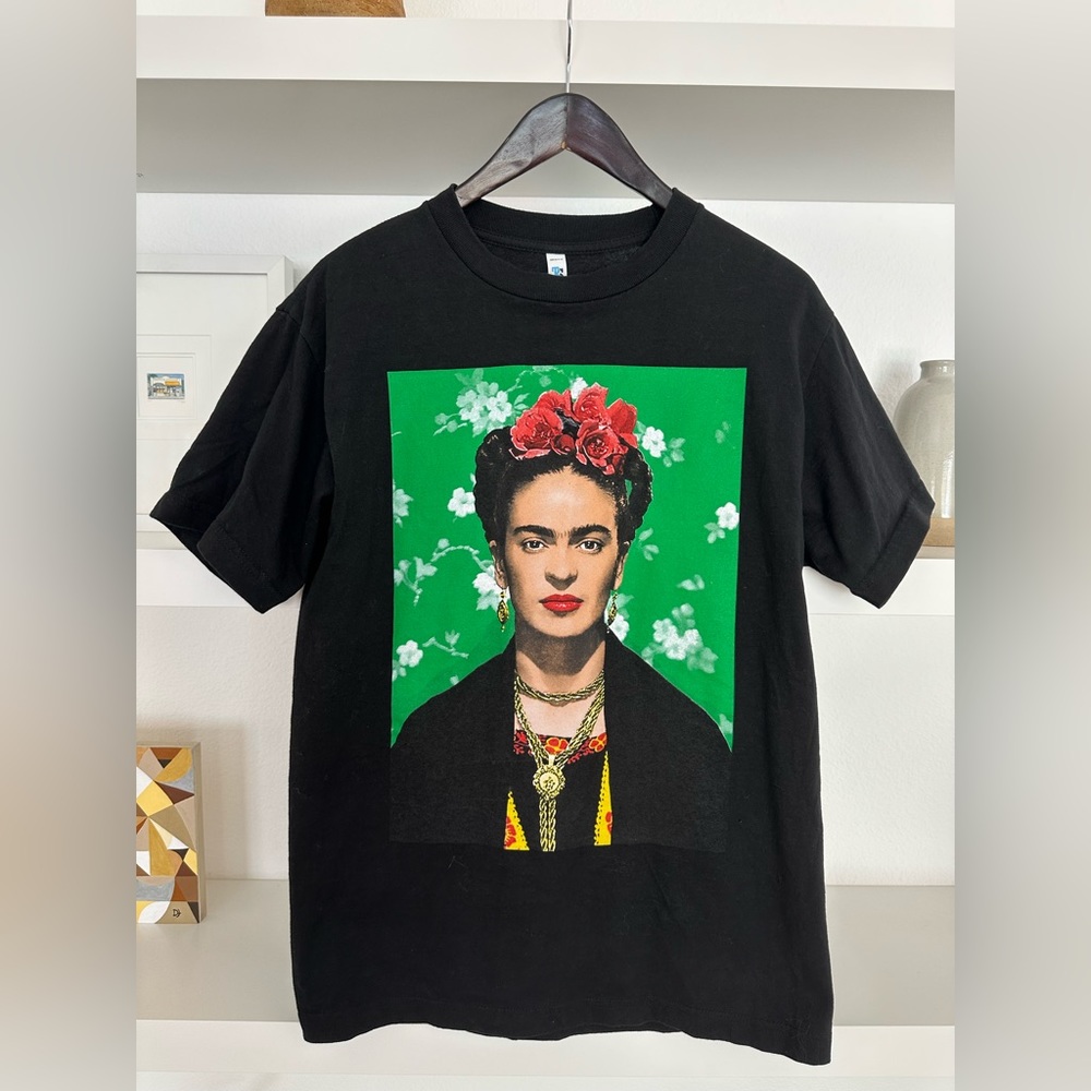 Frida Kahlo oversized T-shirt. 100% cotton.